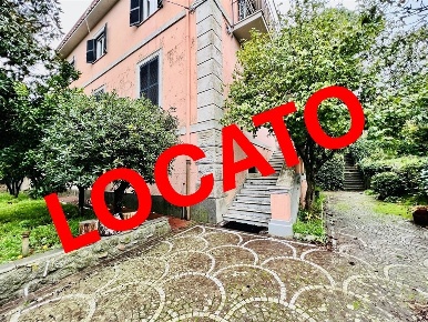 Foto Villa unifamiliare in Via Vito Volterra, Ariccia Centro di 140 m²