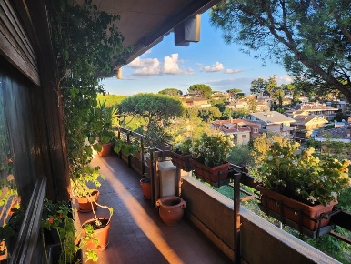 Foto Appartamento a Roma di 150 m² con 5 locali in vendita