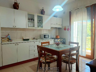 Foto Villa a schiera a Rapolano Terme di 225 m² con 8 locali in vendita