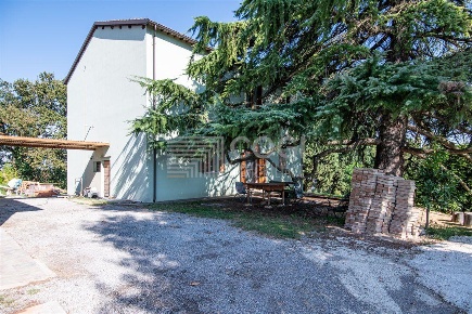 Foto Casa indipendente in Via Bergullo, Imola Tre Monti di 296 m²