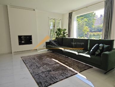 Foto Casa indipendente a Ravenna di 300 m² in vendita