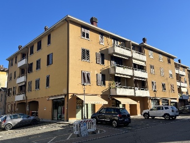Foto Appartamento in Via zanasi, Valsamoggia Bazzano di 91 m² con 5 locali