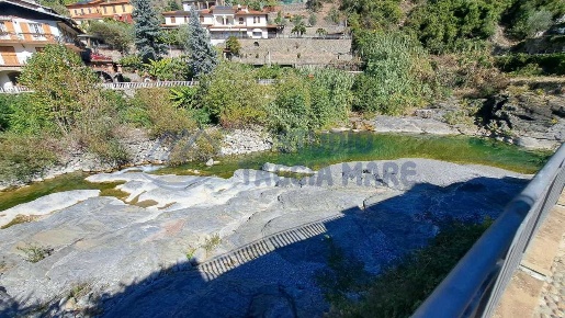 Foto Appartamento in Via Giobatta Boeri, Badalucco Centro di 100 m²