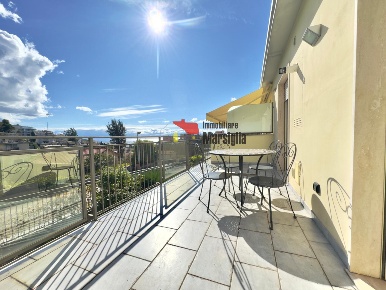 Foto Appartamento in Via Franco Alfano 35, Sanremo Solaro di 46 m²