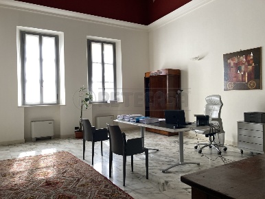 Foto Ufficio in VIA MAZZINI, Crema di 75 m² con 2 locali in affitto