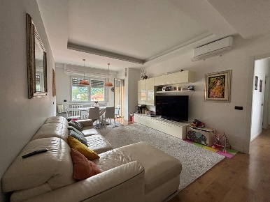 Foto Appartamento in Via della Conciliazione 36, Como Tavernola di 115 m²