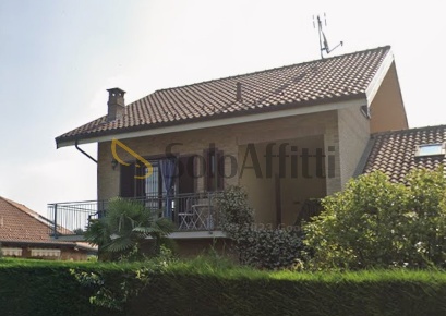 Foto Appartamento in via Piossasco, Bruino di 85 m² con 4 locali in affitto