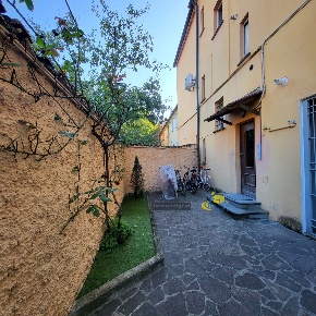 Foto Appartamento in Vicolo Mauroner 3, Parma Centro Storico di 40 m²