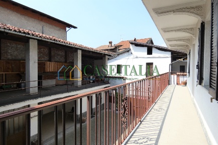 Foto Villa singola a Borgofranco d'Ivrea Centro di 150 m² con 6 locali