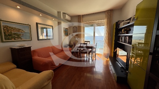 Foto Appartamento in Via degli Ulivi 9, Ospedaletti di 72 m² con 3 locali