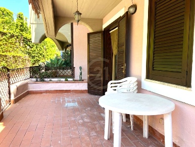 Foto Appartamento in Via Capomulini 14, Acireale di 60 m² con 2 locali