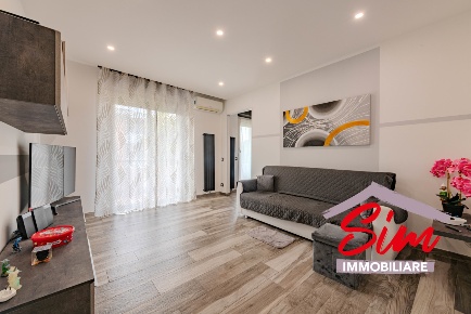 Foto Appartamento in Via Vanvitelli snc, Novara di 110 m² con 3 locali