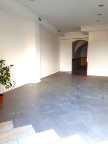 Foto Attività commerciale in Via Vardesca 10, Frascati di 35 m² in affitto