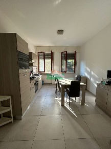 Foto Appartamento in VIA TOMBESI DALL'OVA, Ravenna Centro Storico di 100 m²