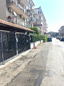 Foto Appartamento in via dei giacinti, Misterbianco Centro di 84 m²