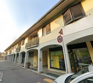 Foto Negozio a Cerro Maggiore Cantalupo di 171 m² con 1 locali in vendita