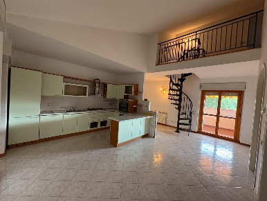 Foto Appartamento a Monteriggioni Castellina Scalo di 164 m² con 5 locali