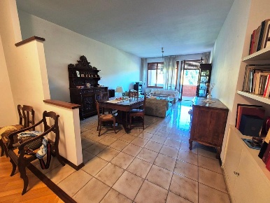 Foto Appartamento a Siena Scacciapensieri di 160 m² con 8 locali in vendita