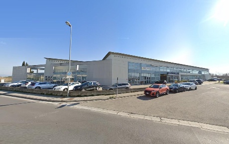 Foto Laboratorio a Pontedera Villaggi, Bellaria di 870 m² con 2 locali