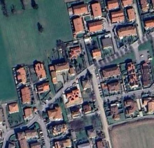 Foto Negozio in Via Trento, San Felice del Benaco Centro di 58 m²