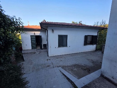 Foto Villa unifamiliare in Via delle Scuola, Minucciano Verrucolette