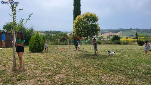 Foto Agriturismo in Via Galoppo 31, Chiaravalle di 33000 m² con 1 locali