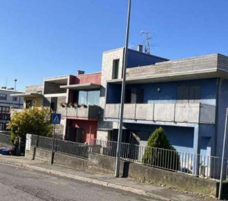 Foto Appartamento in Via Statale, Calcinato Zona Industriale di 66 m²