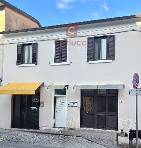Foto Appartamento a Monsummano Terme di 1 m² con 4 locali in vendita