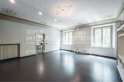 Foto Appartamento in ad.ze via Mascherella, Modena Centro Storico di 150 m²