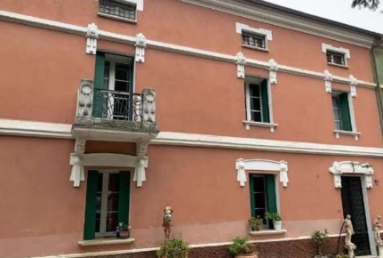 Foto Rustico in Via Rialto, Cogollo del Cengio Centro di 857 m² in vendita