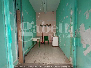 Foto Negozio a Firenze Sant'Ambrogio di 12 m² con 1 locali in vendita