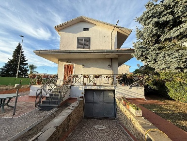 Foto Villa singola in madonna del pantano, Giugliano in Campania di 200 m²