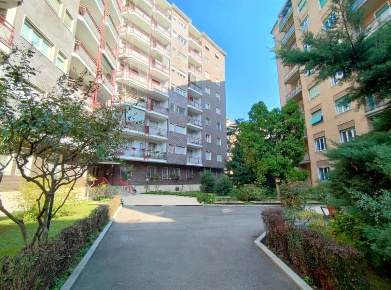 Foto Appartamento in Via Privata Martinetti 8, Milano Piazzale Siena