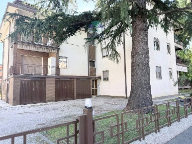 Foto Appartamento a Staranzano Centro di 108 m² con 3 locali in vendita