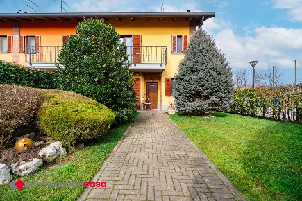Foto Villa a schiera in Strada Tetti Piatti 43, Moncalieri di 220 m²