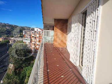Foto Appartamento in San Domenico, Napoli Vomero di 150 m² con 5 locali