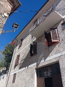 Foto Casa indipendente in Via Garibaldi 45, Marano Equo di 150 m²