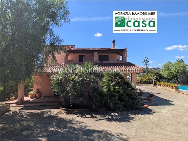 Foto Villa a schiera in SP99 contrada Niscima, Caltanissetta di 253 m²