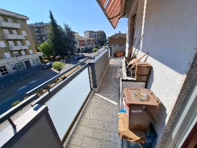 Foto Appartamento in Via Manfredi, Piacenza Stadio di 135 m² con 3 locali