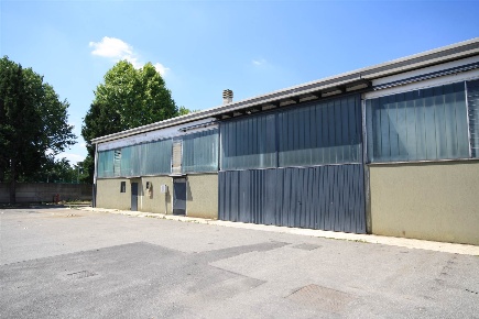 Foto Capannone industriale in Via Palmiro Togliatti 26, Senago di 1080 m²