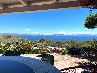 Foto Villa bifamiliare in Località Guardia Mori, Carloforte di 170 m²