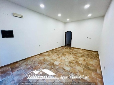 Foto Negozio in Via Vittorio Emanuele 46R, Firenze di 30 m² con 2 locali