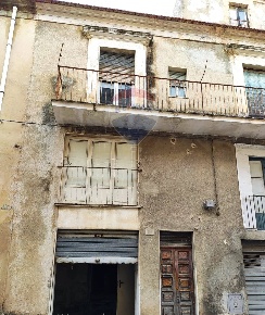 Foto Casa indipendente in Via G.B. odierna, Ragusa Centro di 118 m²