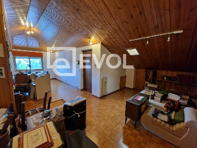 Foto Appartamento in Via Dante, Tarcento Centro di 81 m² con 1 locali
