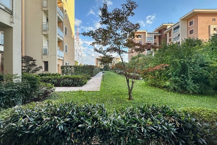 Foto Appartamento in VIA MONTECERVINO, Brugherio Centro di 60 m² in vendita