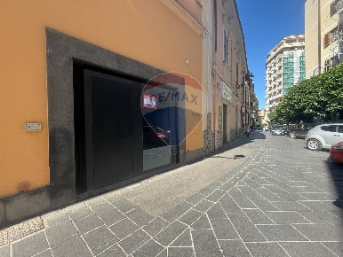 Foto Locale commerciale in Via Costantino Amato, Nocera Inferiore di 150 m²