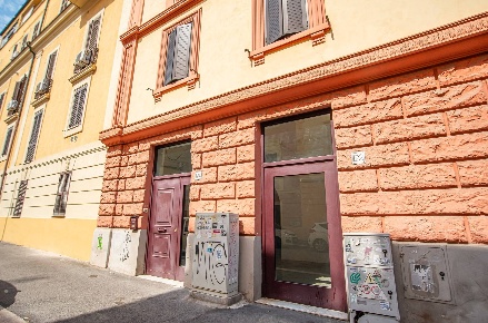 Foto Locale commerciale in Via Gabrio Serbelloni, Roma Torpignattara