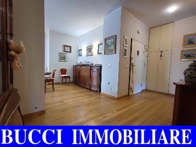 Foto Appartamento in Via Raffaello Sanzio, Pescara di 125 m² con 4 locali