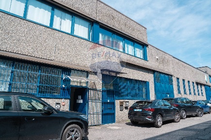 Foto Capannone industriale in Via Vincenco Monti, Rho Mazzo - Pantanedo