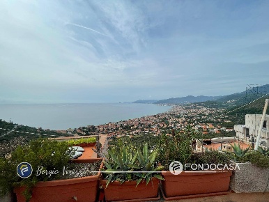 Foto Appartamento a Borgio Verezzi Verezzi di 70 m² con 3 locali in vendita